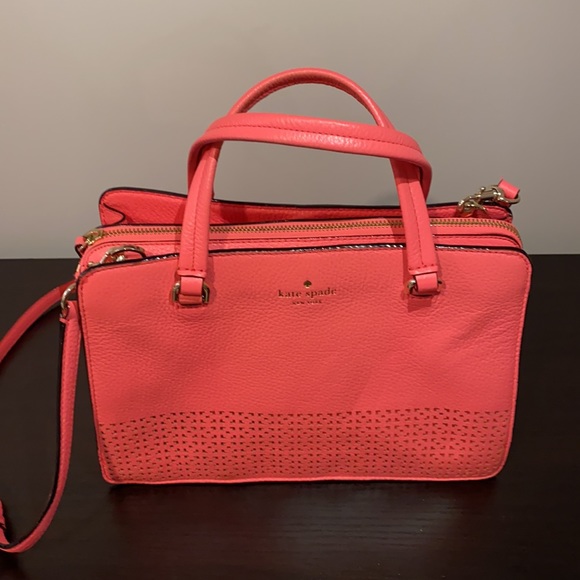 Kate Spade medium sized coral purse - Picture 5 of 6